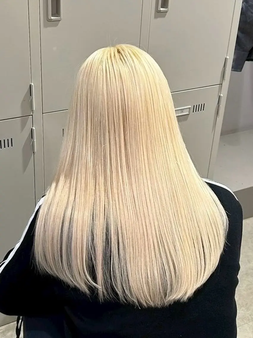 ロング カラー ハイトーンカラー ヘアカラー KOYA艶髪 ハイトーンカラーのヘアスタイル
