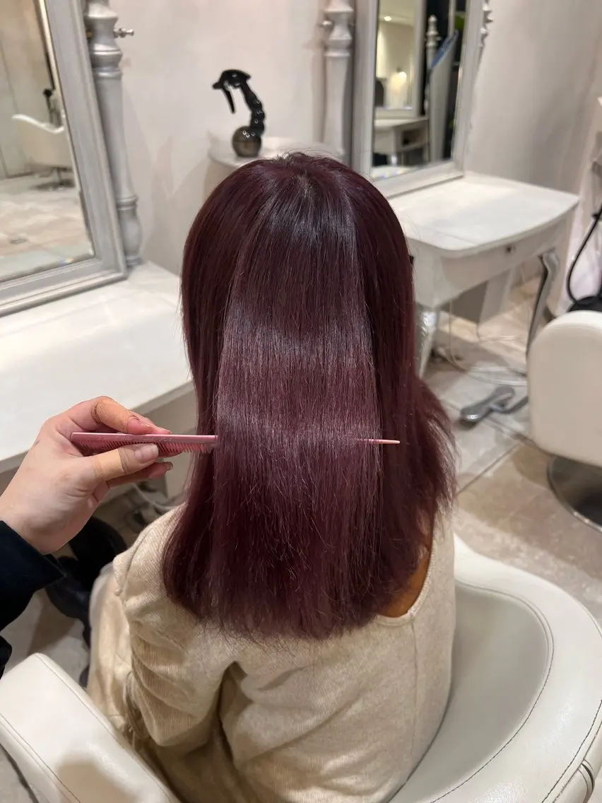 ミディアム カラー 菅沼 花琳のヘアスタイル