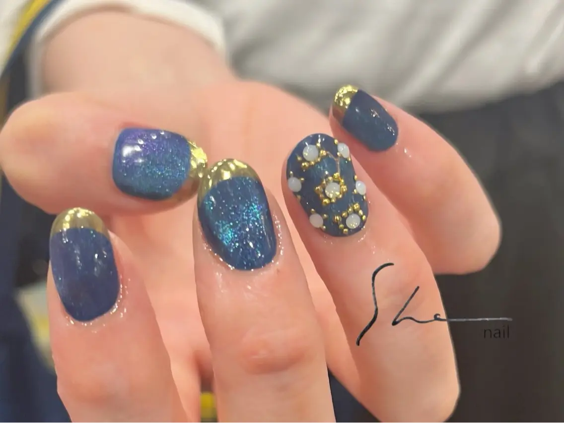 ネイル ハンドネイル SHE adusaのネイルデザイン