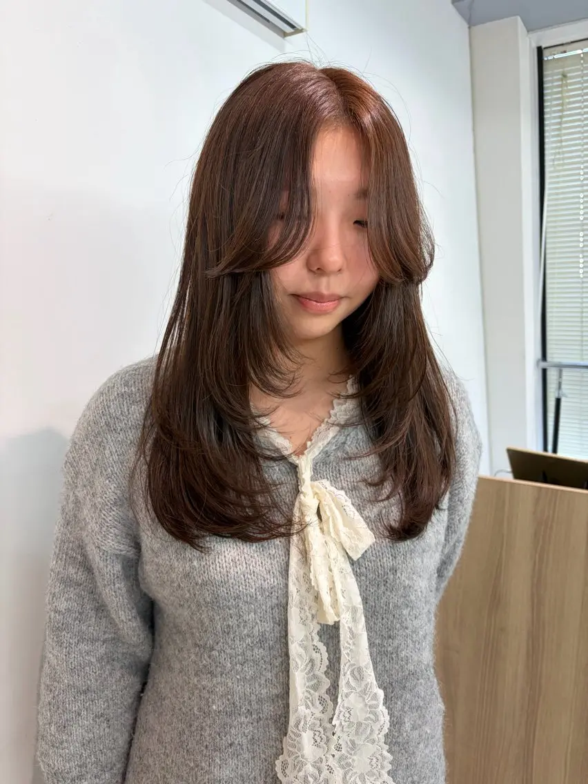 ロング カラー ブラウンカラー 顔周りカット レイヤーカット カット ヘアカラー 顔周りレイヤー /kokoro🦮のヘアスタイル