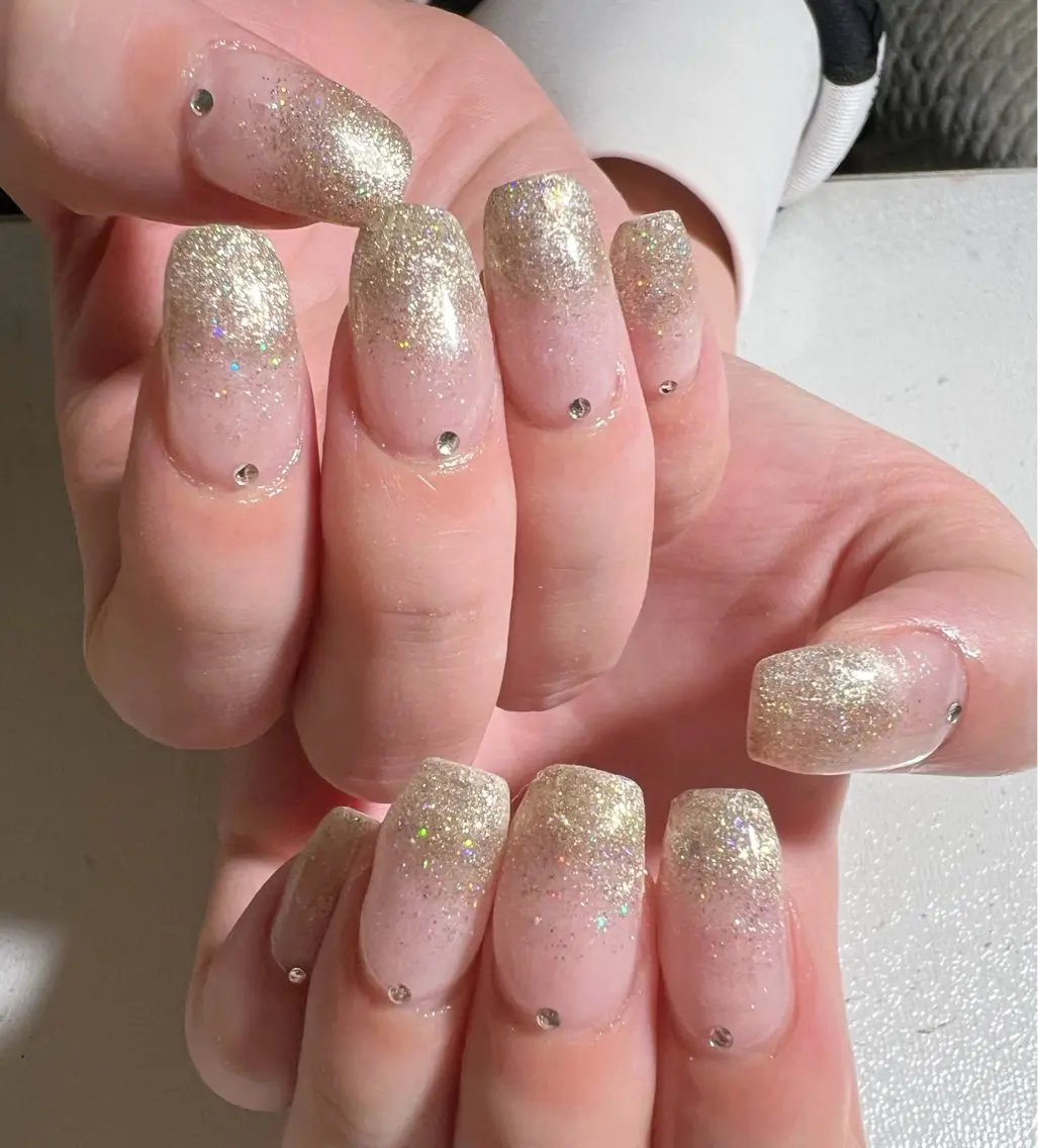 ネイル グラデーション キラキラネイル ラメ(グリッター) フットネイル private salon mieのネイルデザイン