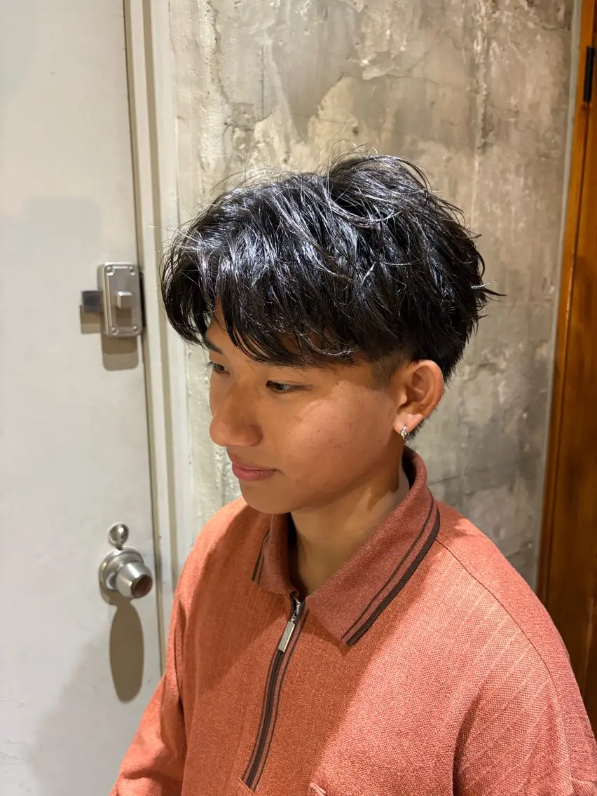 ショート パーマ メンズ カット パーマ トリートメント ヘッドスパ ヘアセット 美髪/透明感/レイヤ ーTATSUKI☘️のヘアスタイル
