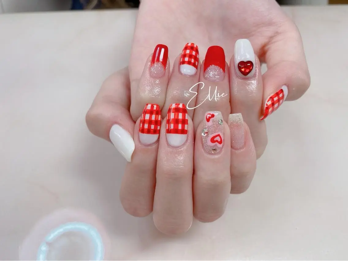 ネイル ハンドネイル ハンドケア 閨匠ビューティサロン 新橋店♡Ellieのネイルデザイン