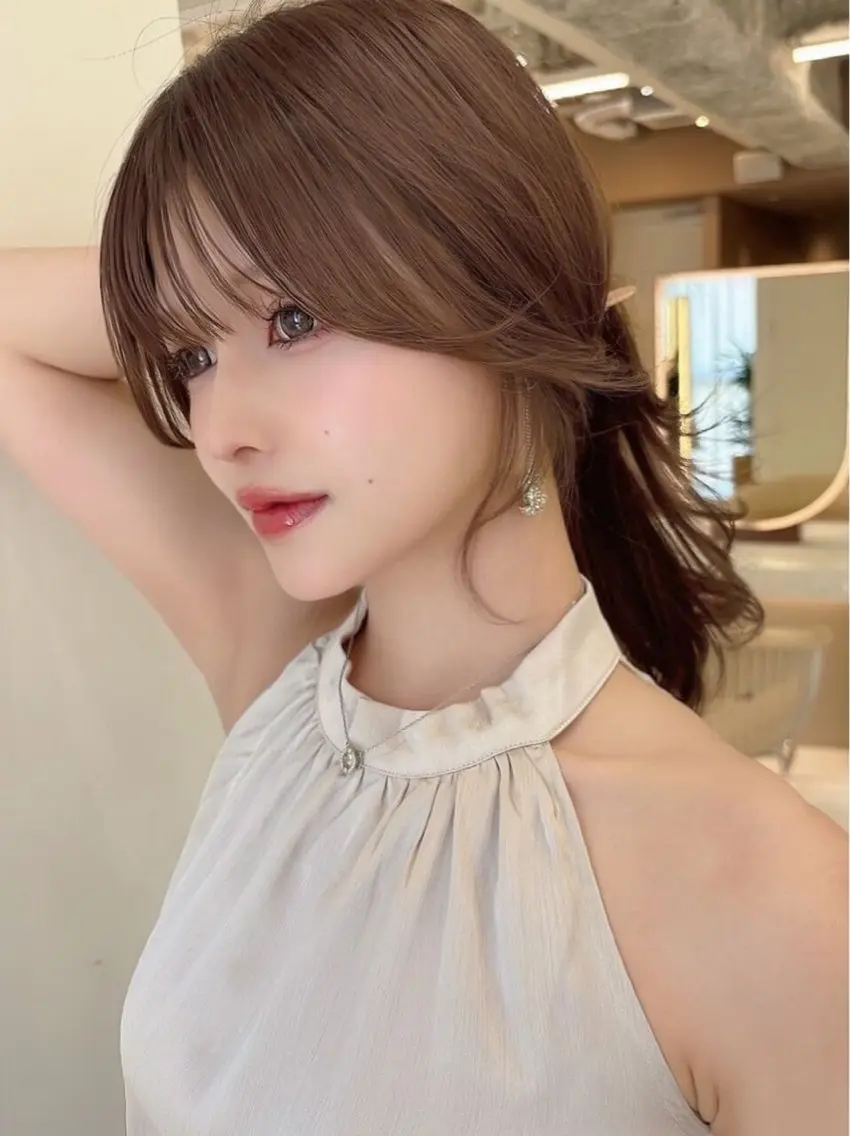 【今っぽい顔周りにしたい方】前髪+顔周りカットの写真