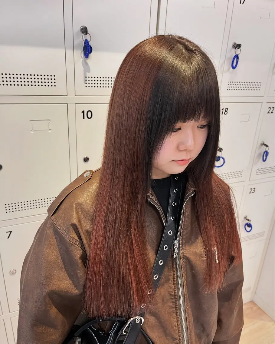 ロング カラー 🦋 韓国hair 🖤 RAMのヘアスタイル
