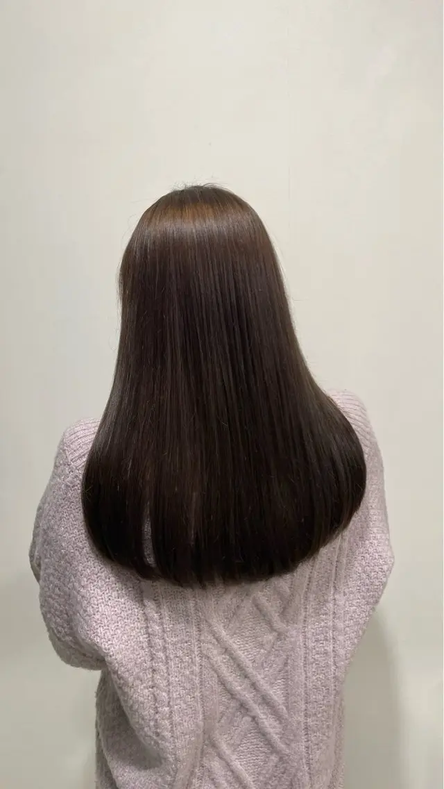 セミロング 伊藤 鳳雅のヘアスタイル