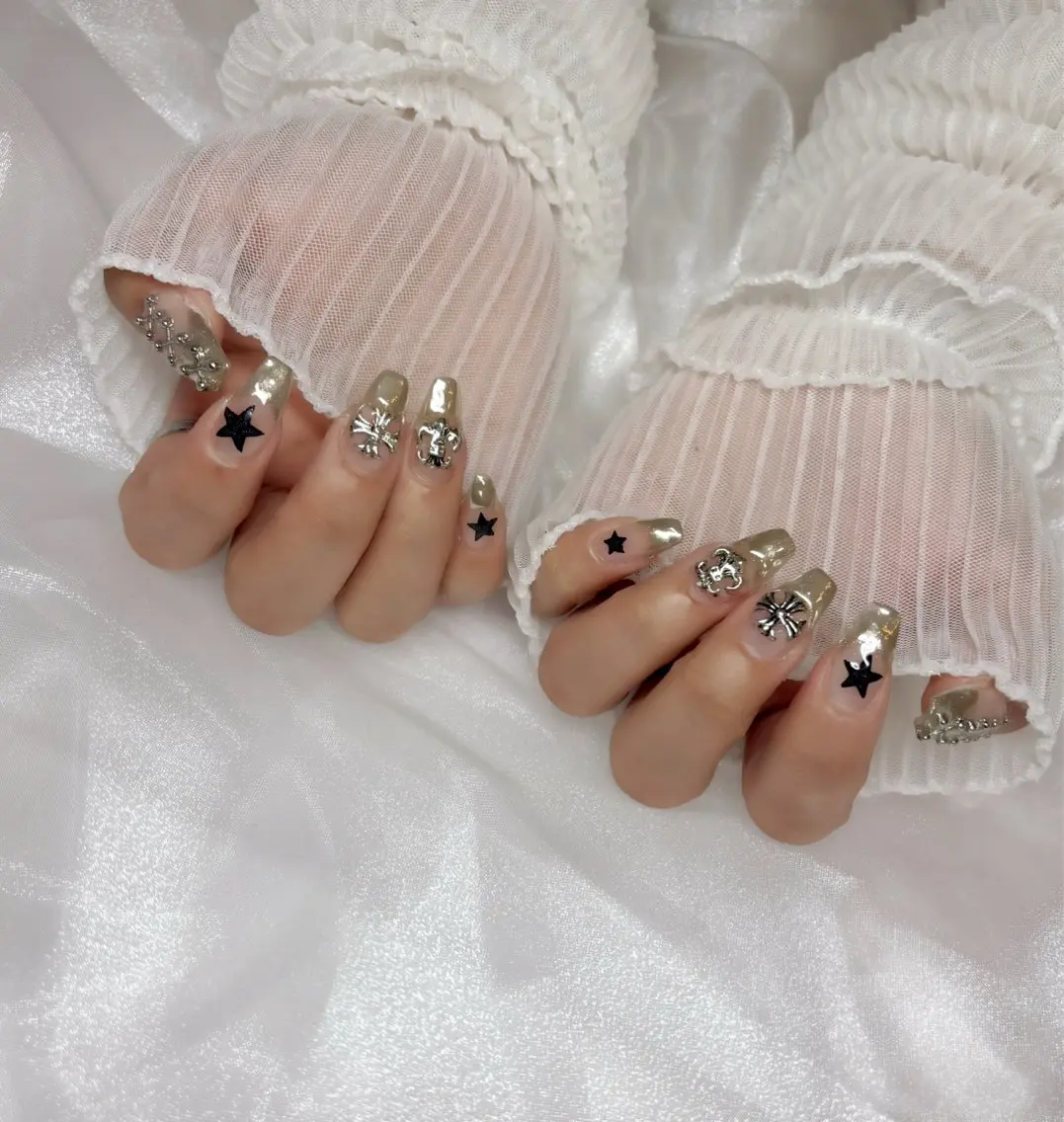 ネイル ミラーネイル ハンドネイル Nail Salon macherieのネイルデザイン