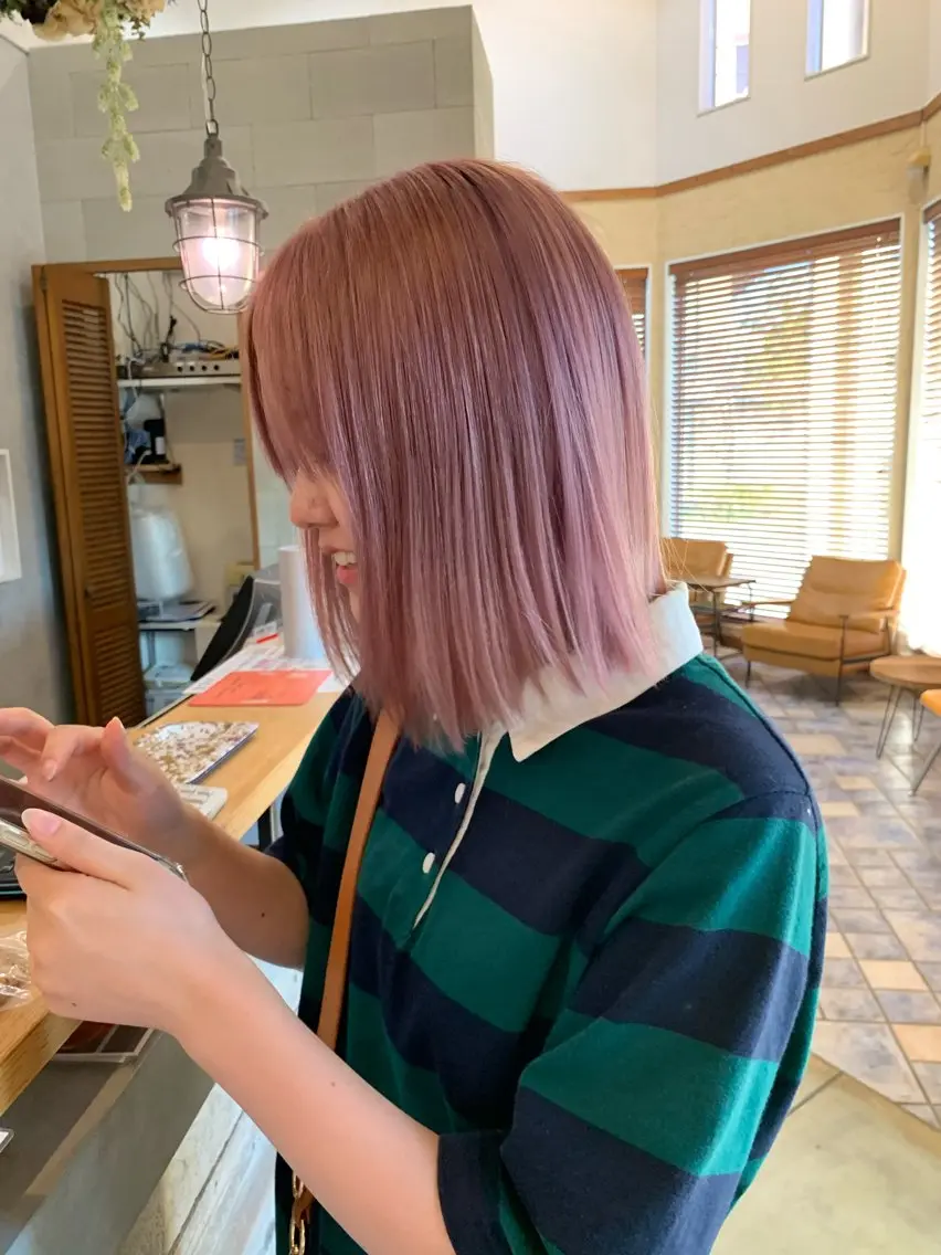 ミディアム カワサキ マホのヘアスタイル