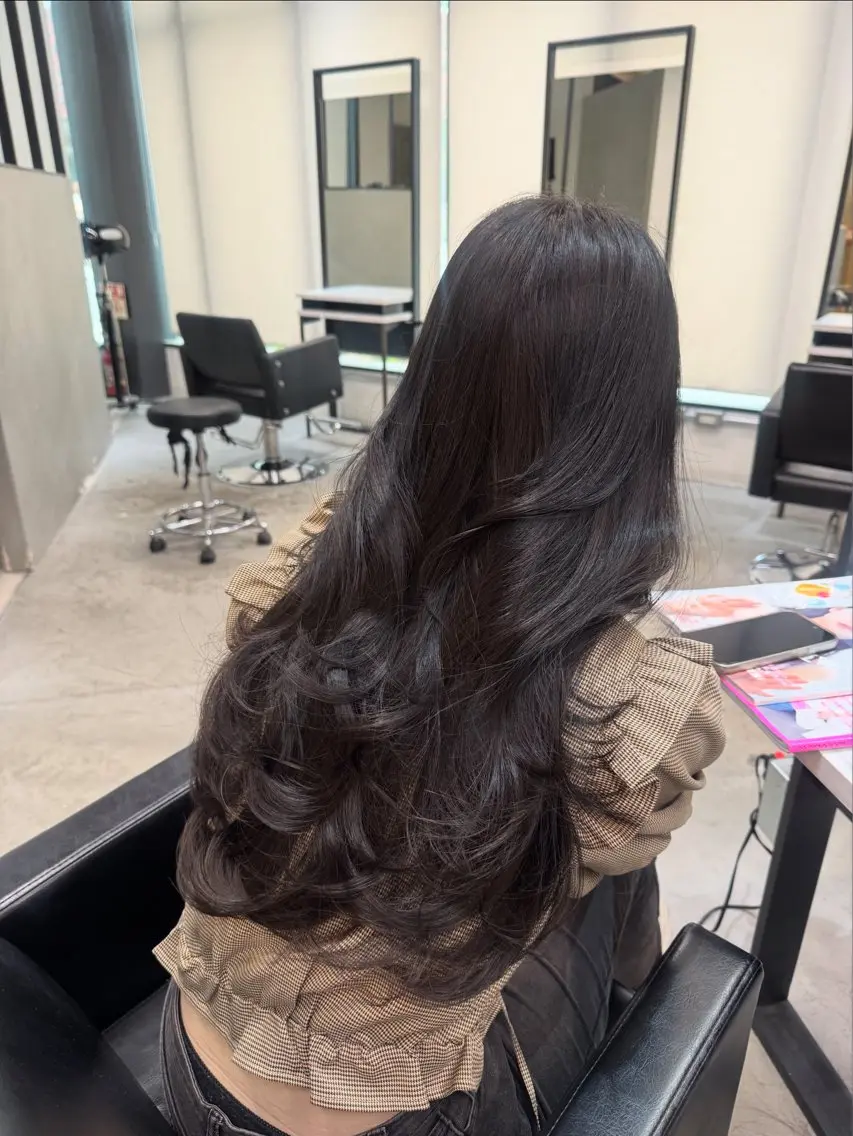 ロング カラー 韓国ヘア🇰🇷 YUKINAのヘアスタイル