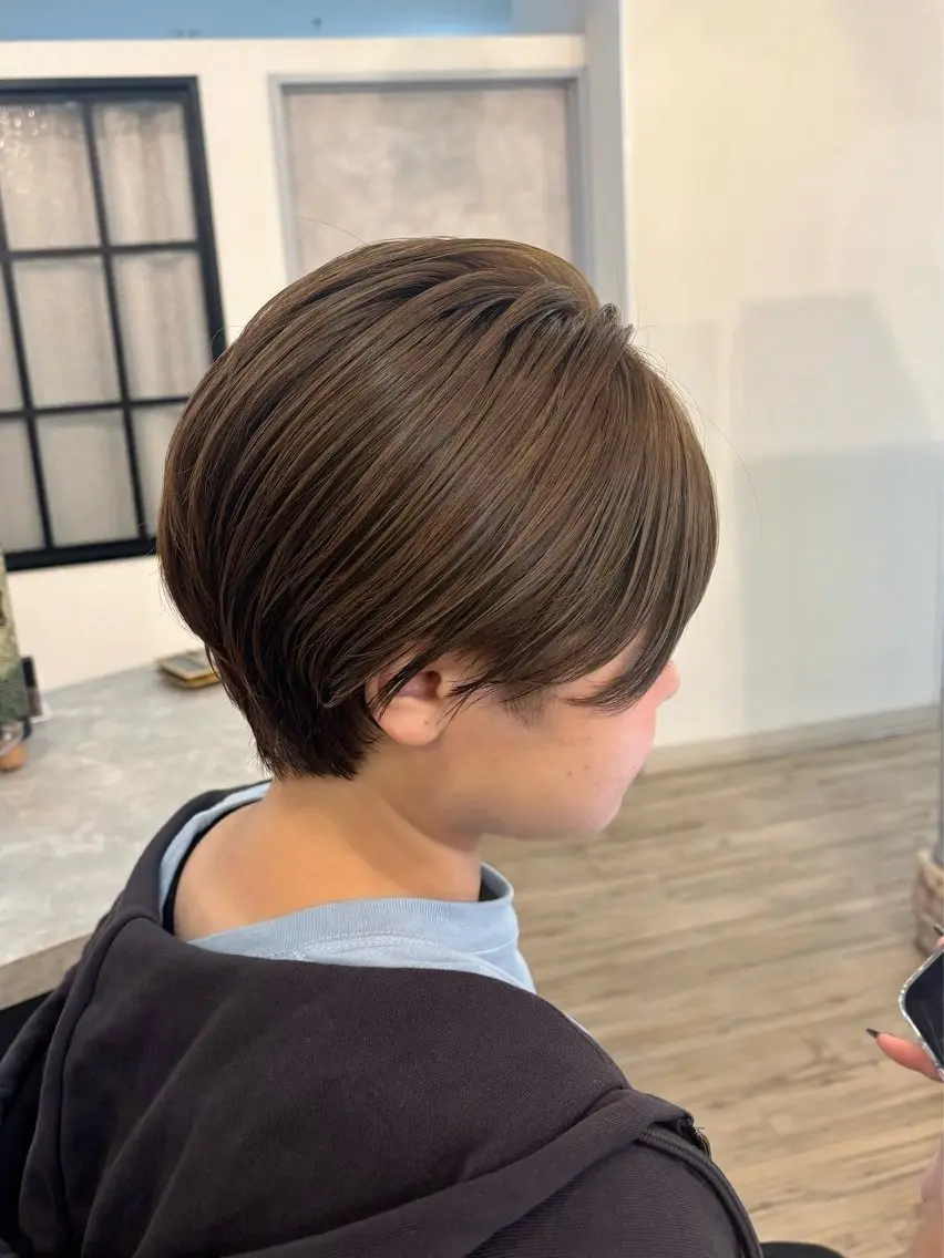ショート カラー カット ヘアカラー トリートメント VISAGE ba.sk 金子詩帆のヘアスタイル