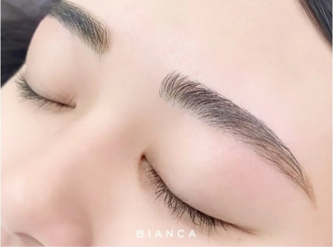 アイブロウ 眉カット Bianca上大岡店 /ハルナ🌺のマツエク・マツパデザイン
