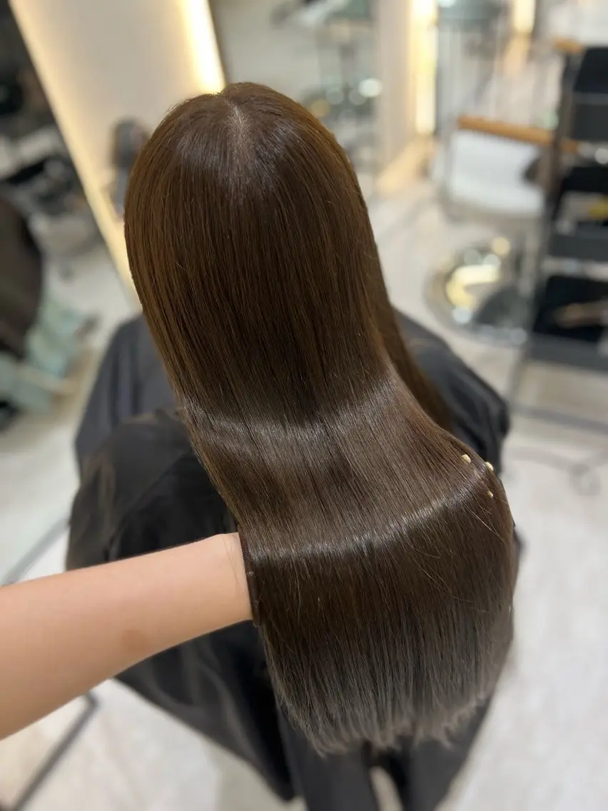 ロング カラー Zina aimiのヘアスタイル