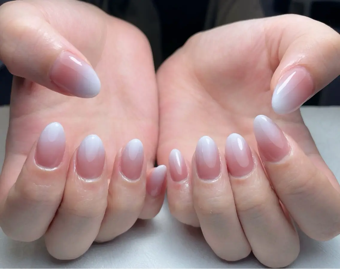 ネイル チークネイル フレンチネイル ジェルネイル ラメ(グリッター) ラメグラデーション 中野駅から2分 MEO NAILのネイルデザイン