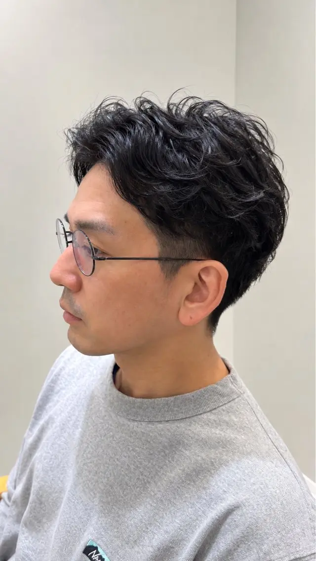 ショート パーマ メンズ ビジネス メンズパーマ 刈り上げ ニュアンスパーマ 東京🗼メンズカット 歴14年🌸大塚🌸のヘアスタイル