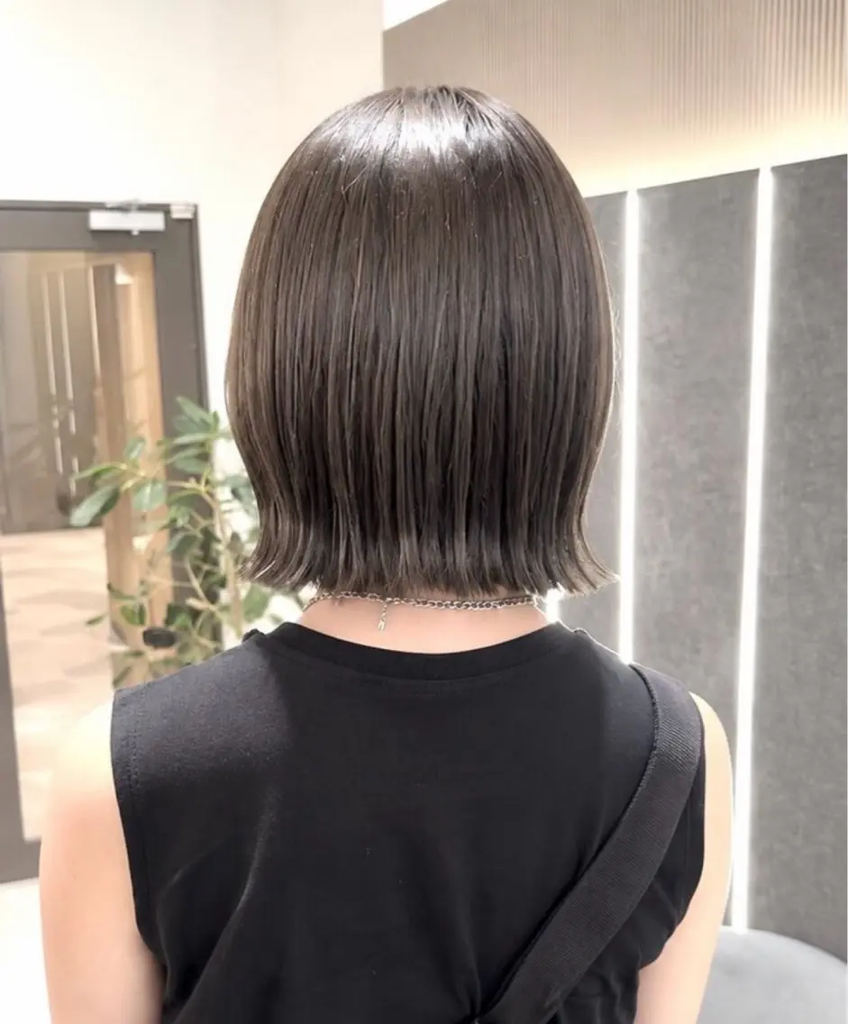 ミディアム 切りっぱなしボブ ボブ NOA くるみのヘアスタイル