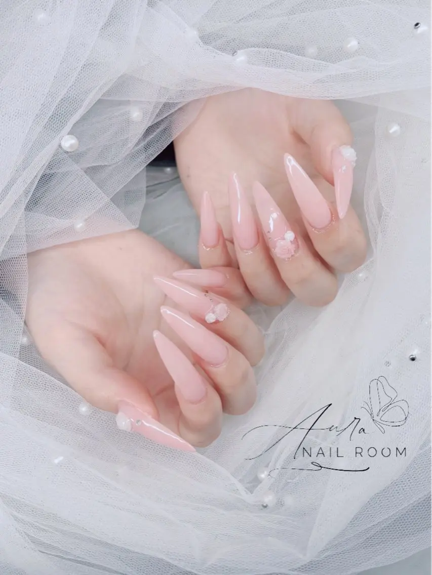ネイル Aura Nail Roomのネイルデザイン