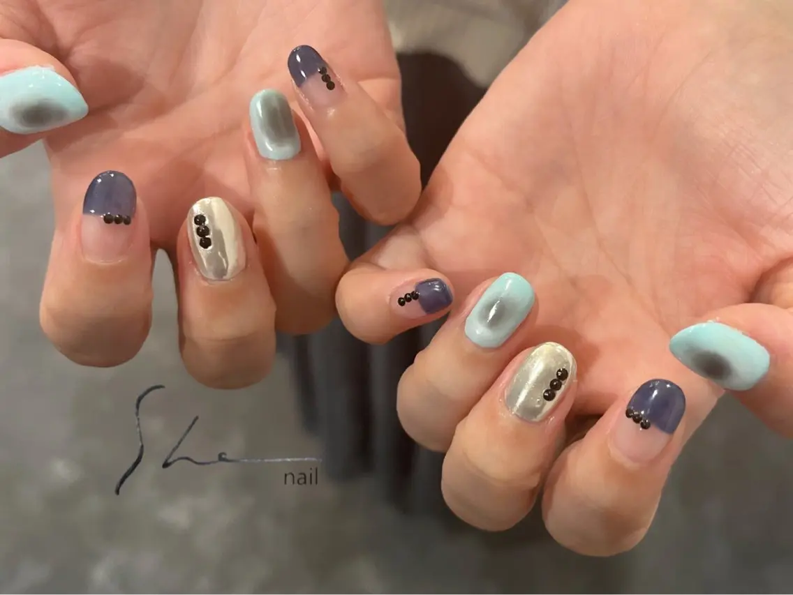 ショート ハンドネイル SHE adusaのネイルデザイン