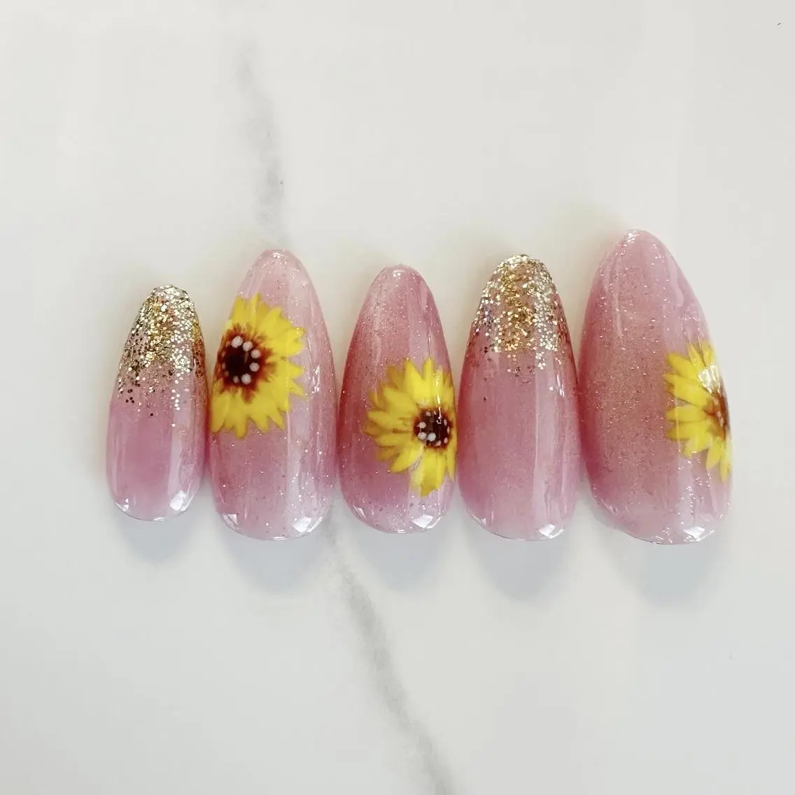 ネイル ★マツエク＆マツパ★ 伊勢崎【KARAT】のマツエク・マツパデザイン