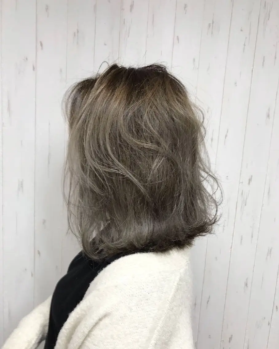 ミディアム AN'TIA小作 noiのヘアスタイル