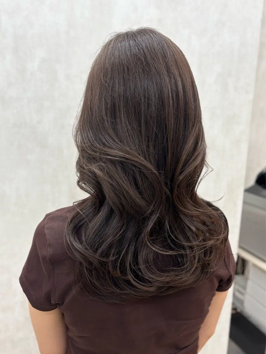 カラー ヘアカラー 梅原 結唯のヘアスタイル