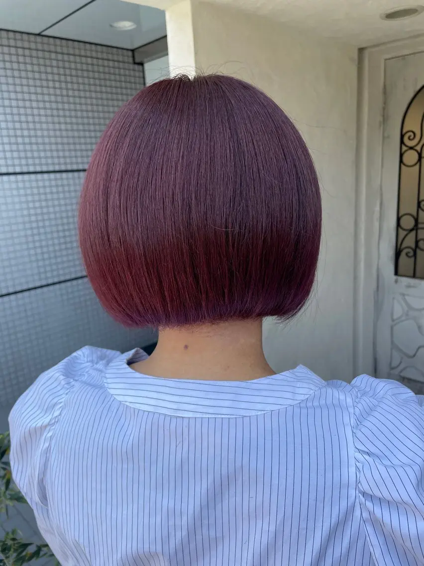 ショート レッドブラウン ボブ 玉邑 美菜のヘアスタイル