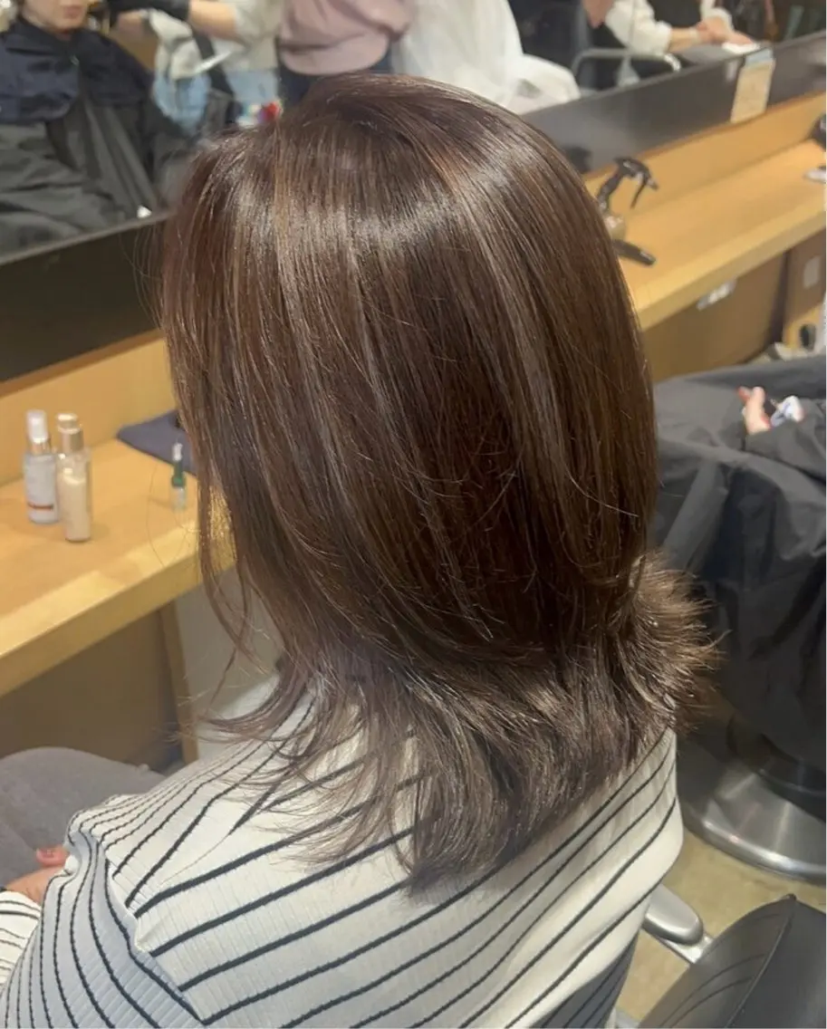 ミディアム カラー 吉田 新大のヘアスタイル