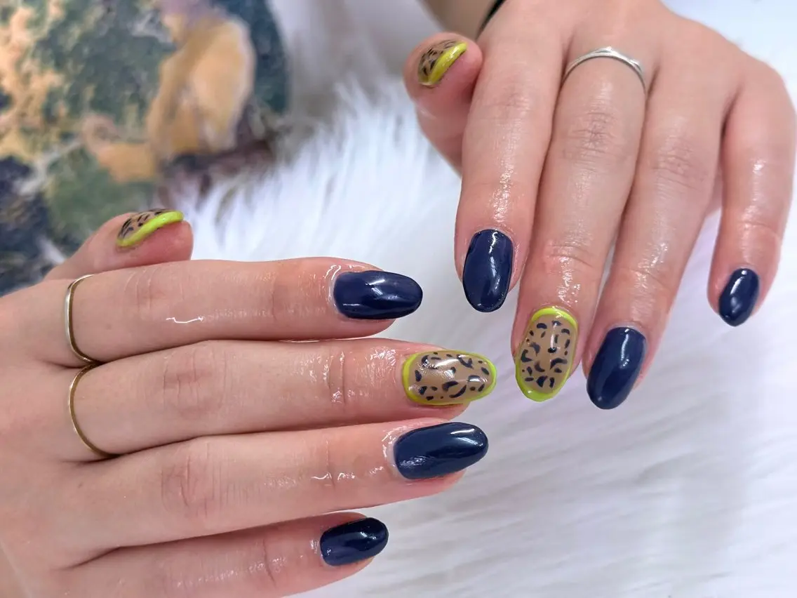 ネイル ハンドネイル 🌙Reyel mipoのネイルデザイン