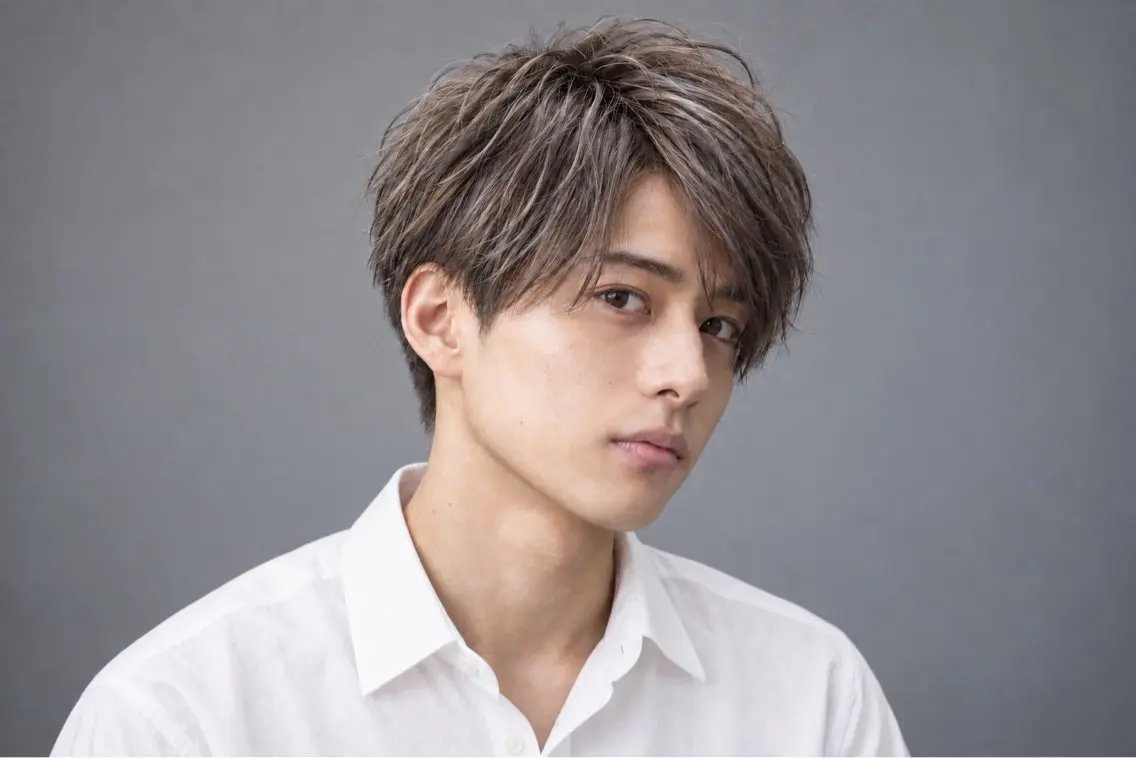 ショート カラー メンズ ヘアカラー 國方 顕史の眉毛・アイブロウイメージ