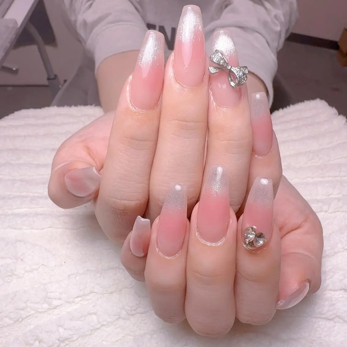 ネイル チークネイル フレンチネイル マグネットネイル マグネットフレンチ ハンドネイル ハンドケア For U nail スカルプ専門店のネイルデザイン
