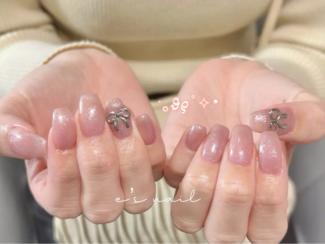 ネイル e’s nail Lumièreのネイルデザイン