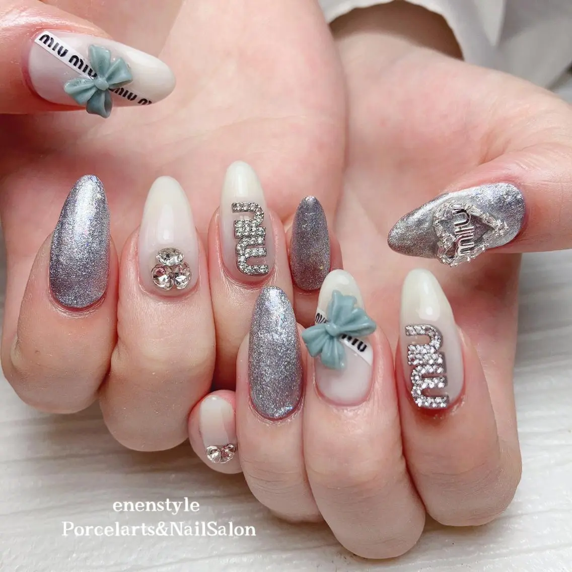 ミディアム ネイル 🐾enen style 🐾のネイルデザイン