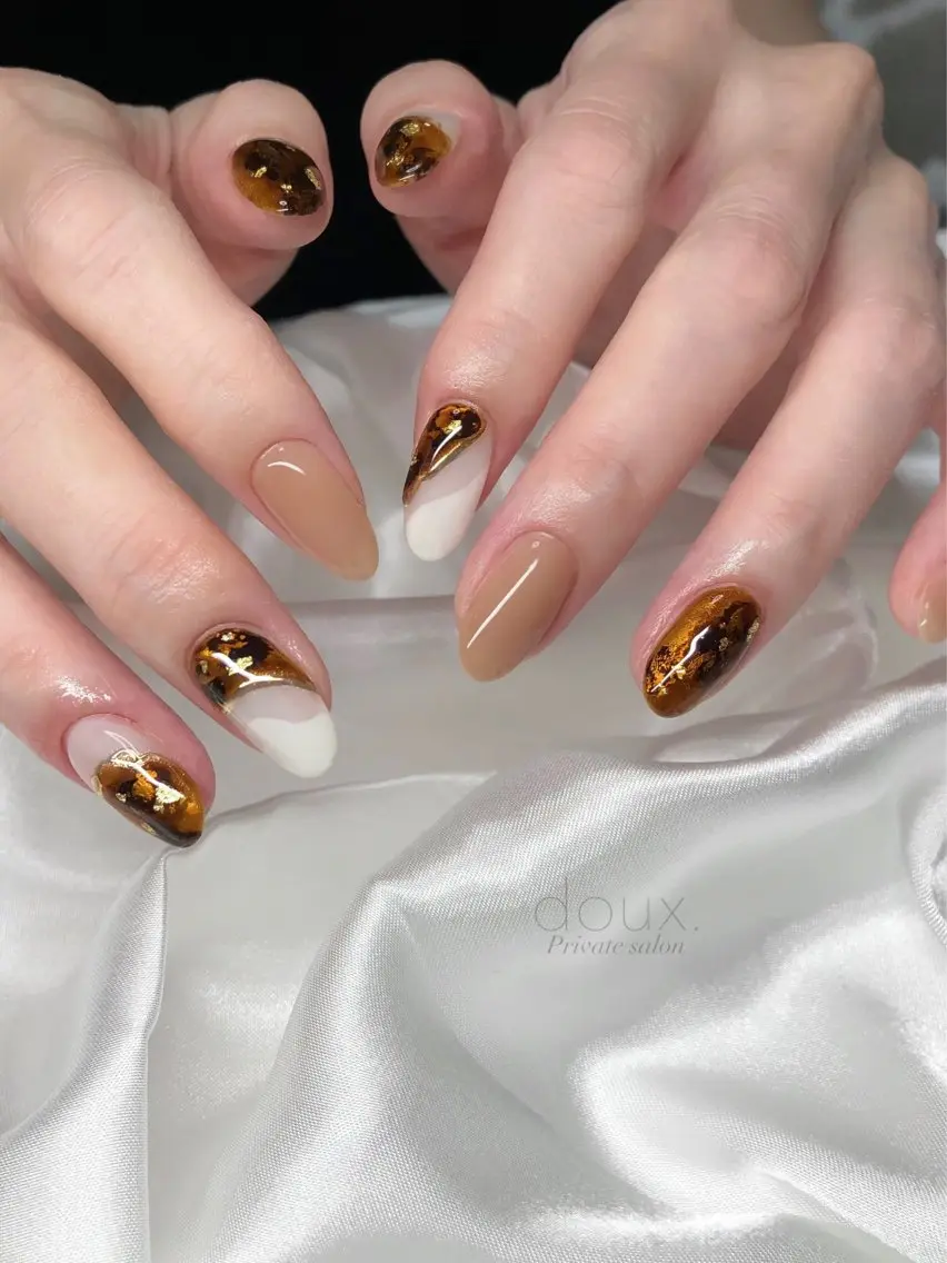 ネイル べっ甲ネイル フレンチネイル 韓国ネイル マグネットネイル ミラーネイル doux. nailのネイルデザイン