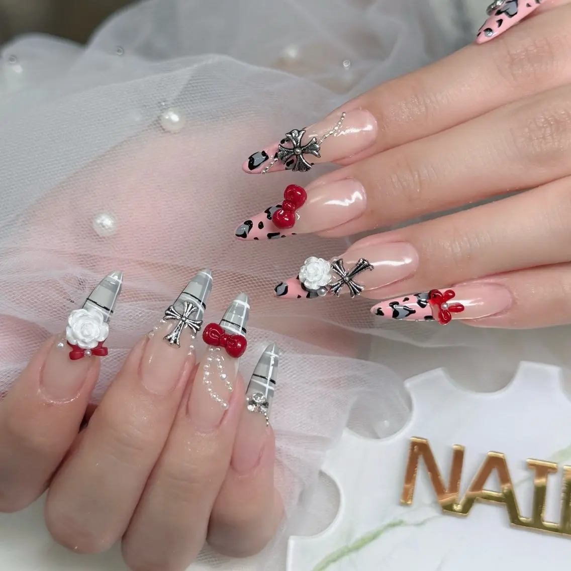 ネイル フットネイル フレンチネイル グラデーション 韓国ネイル ロングネイル ハンドネイル Hani Nail Salonのネイルデザイン