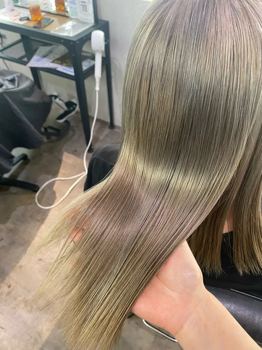 ミディアム ヘアカラー トリートメント 透明感カラー🫧🎀 まりなのヘアスタイル