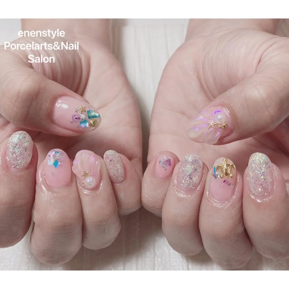 ミディアム ネイル ハンドネイル 🐾enen style 🐾のネイルデザイン