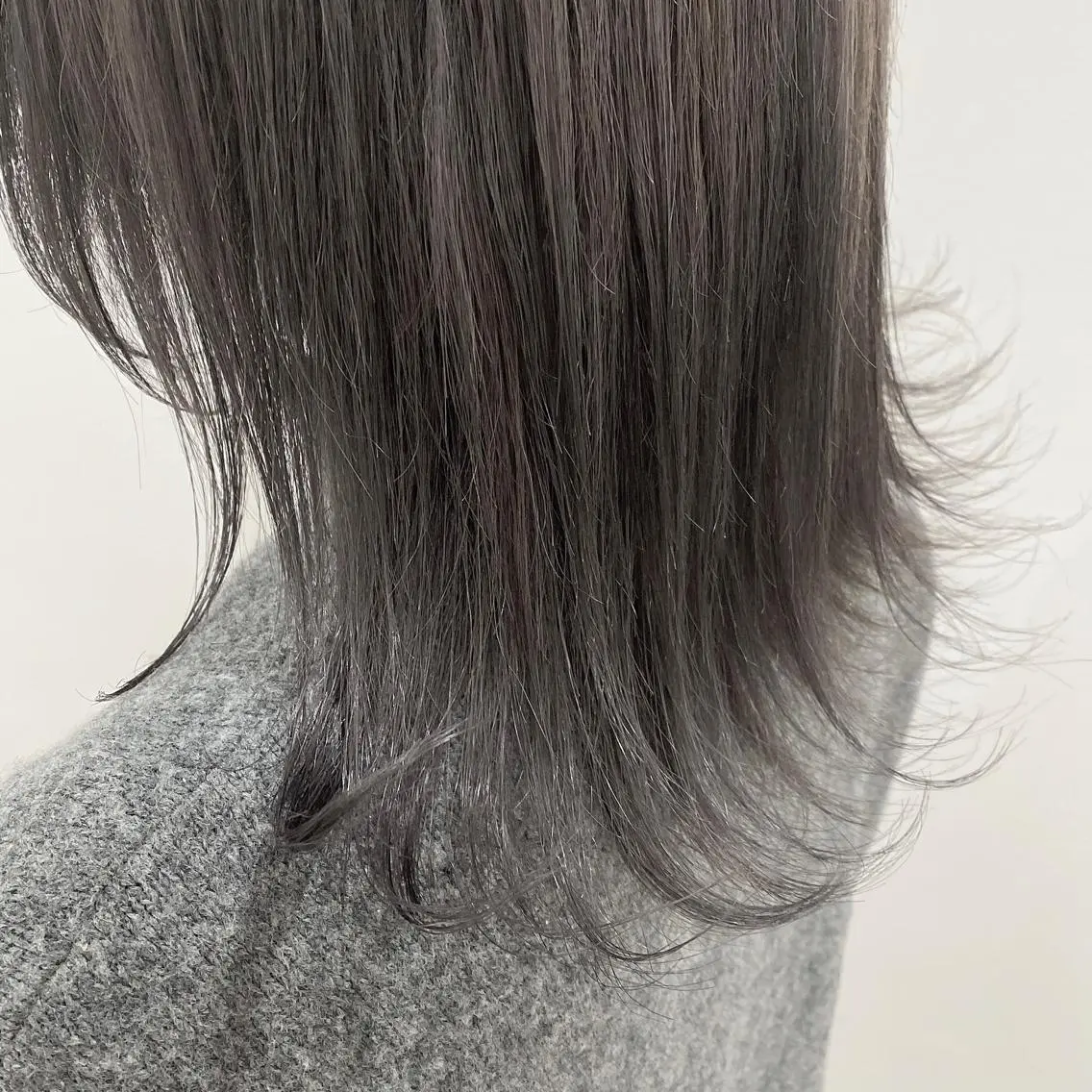 セミロング カラー マンツーマン女性 美容師 奏のヘアスタイル