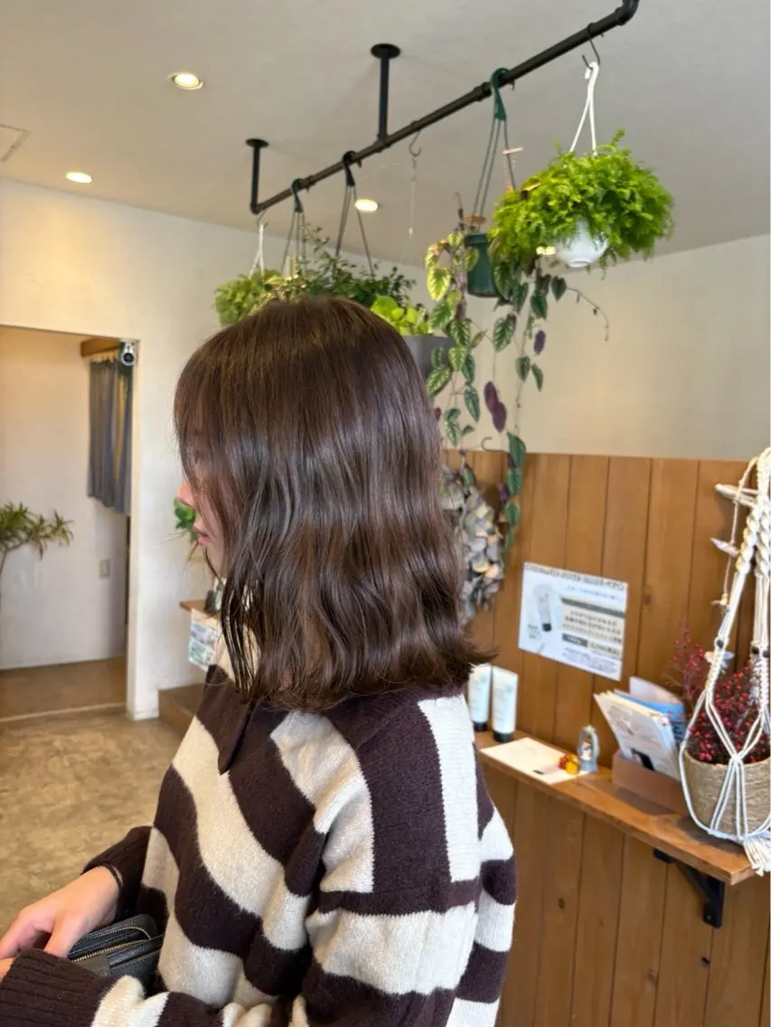 ミディアム ヘアカラー 西端 亨介のヘアスタイル