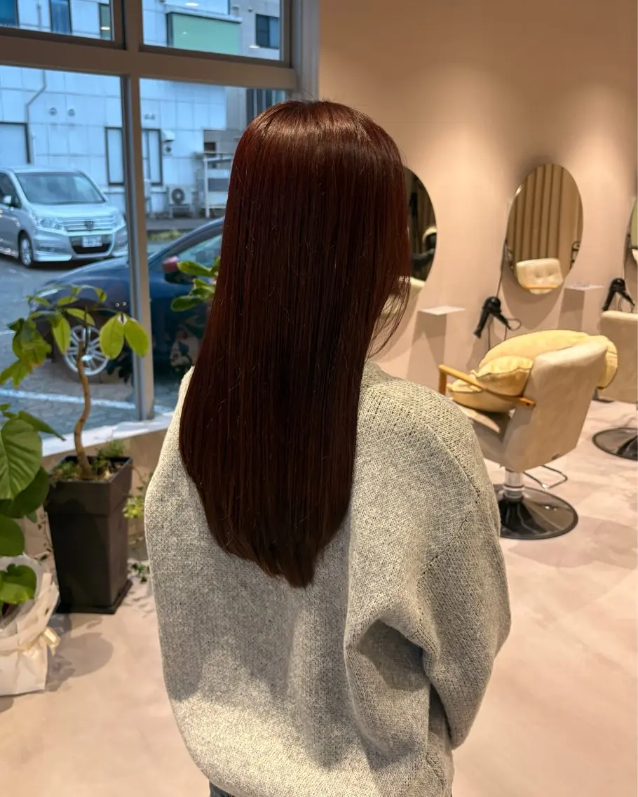 ロング ヘアカラー 井山 葵のヘアスタイル