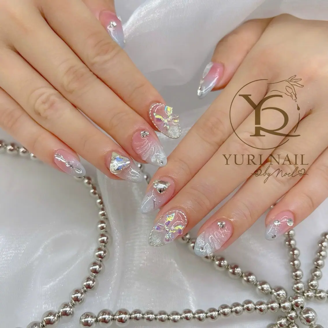 ネイル ハンドネイル フットネイル ハンドケア YURI Nail NARITAのネイルデザイン
