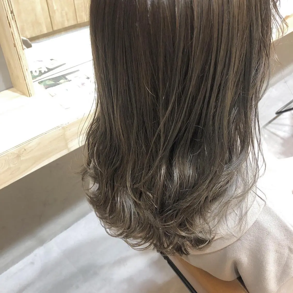 セミロング カラー カット トリートメント Hatanaka Airiのヘアスタイル
