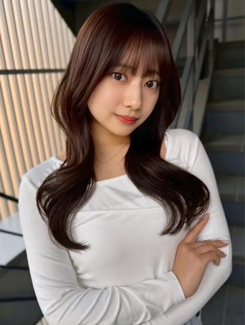 セミロング カラー くびれヘア 伸ばしかけ レイヤーカット 小顔カット 🧡LANA/栄/ レイヤー/ラテカラーのヘアスタイル