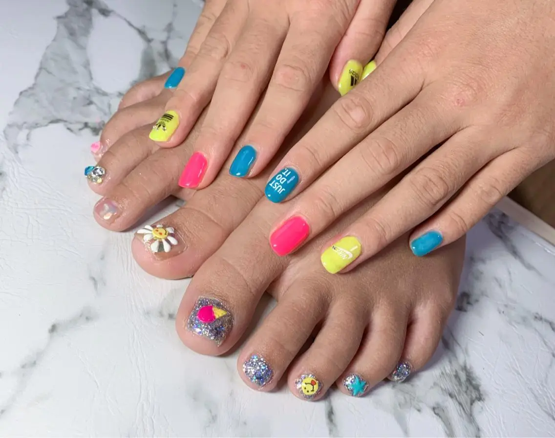 ネイル アニマル柄 アートネイル フットネイル ニュアンスネイル ネイルチップ x.1.0.nail ♡Cのネイルデザイン