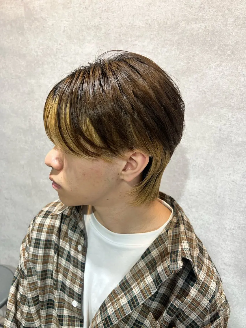 ショート カラー パーマ ヘアアレンジ メンズ センターパート メンズハイライト メンズメッシュ マッシュ メンズパーマ カット ヘアセット 仕上がり満足度No. 1🔥BLUCK🔥のヘアスタイル