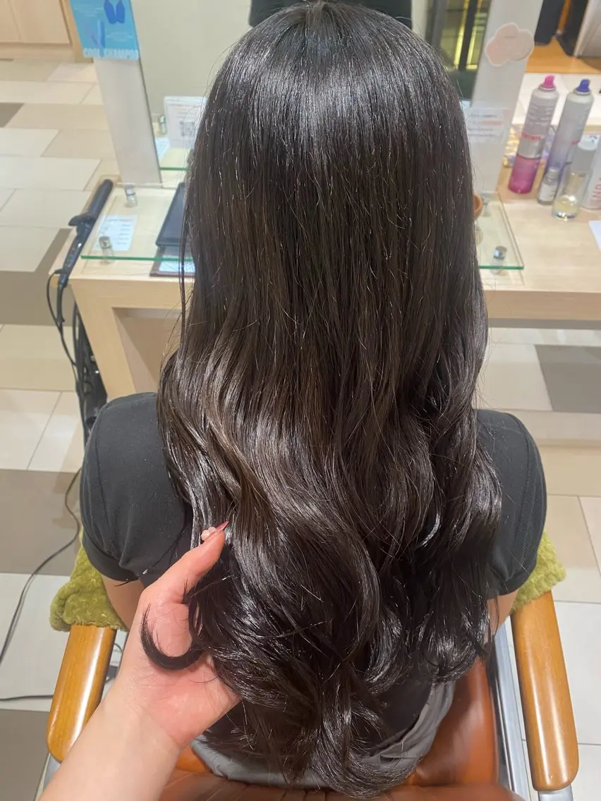 ロング カットモデル 🦋熊田 史織のヘアスタイル