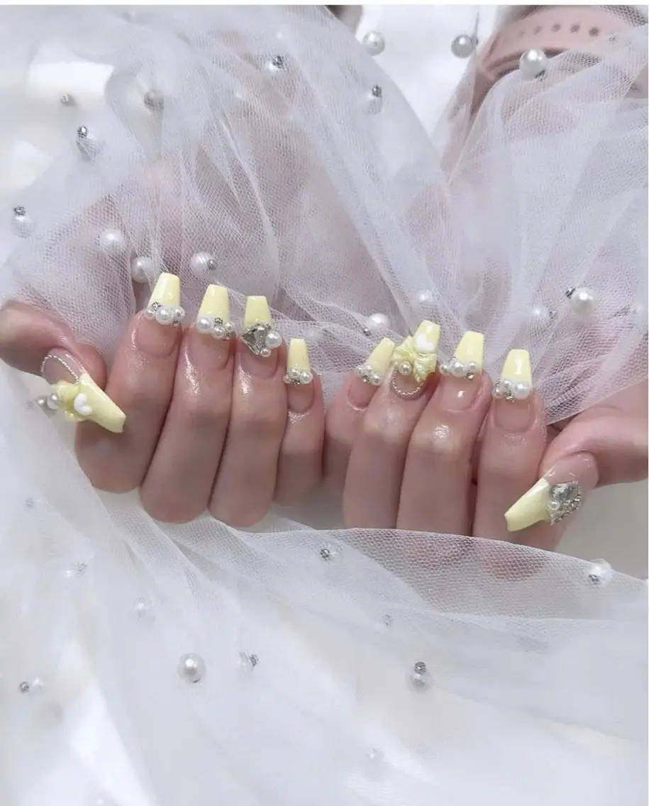 ネイル Lyna 池袋のネイルデザイン