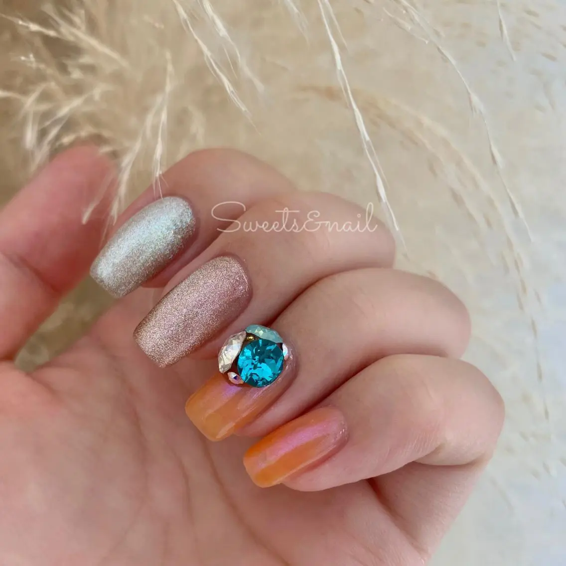 ネイル アートネイル キラキラネイル マグネットネイル オレンジ ストーンネイル Sweets& nail みなこのネイルデザイン