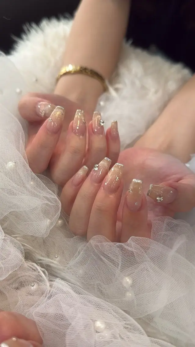 ネイル フラッシュネイル フラッシュマグ フットネイル フレンチネイル 韓国ネイル ハンドネイル SAKU nail 作島茜のネイルデザイン