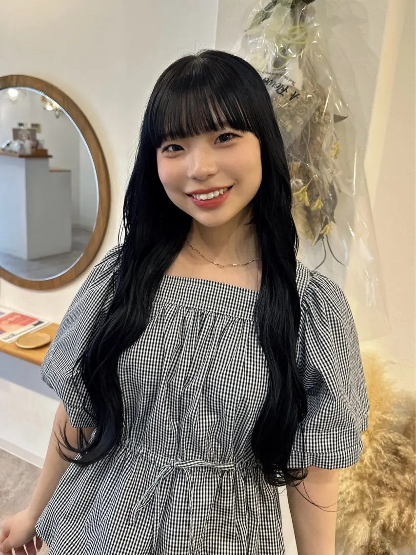 ロング カラー ブリーチ 透明感カラー 梅田 薫のヘアスタイル