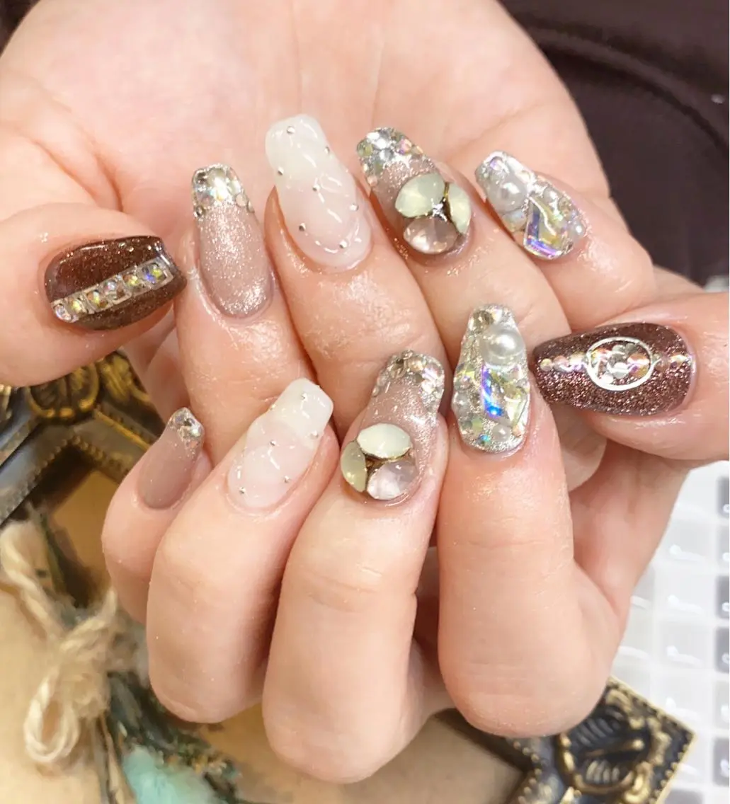 ネイル キラキラネイル nailist yuiのネイルデザイン
