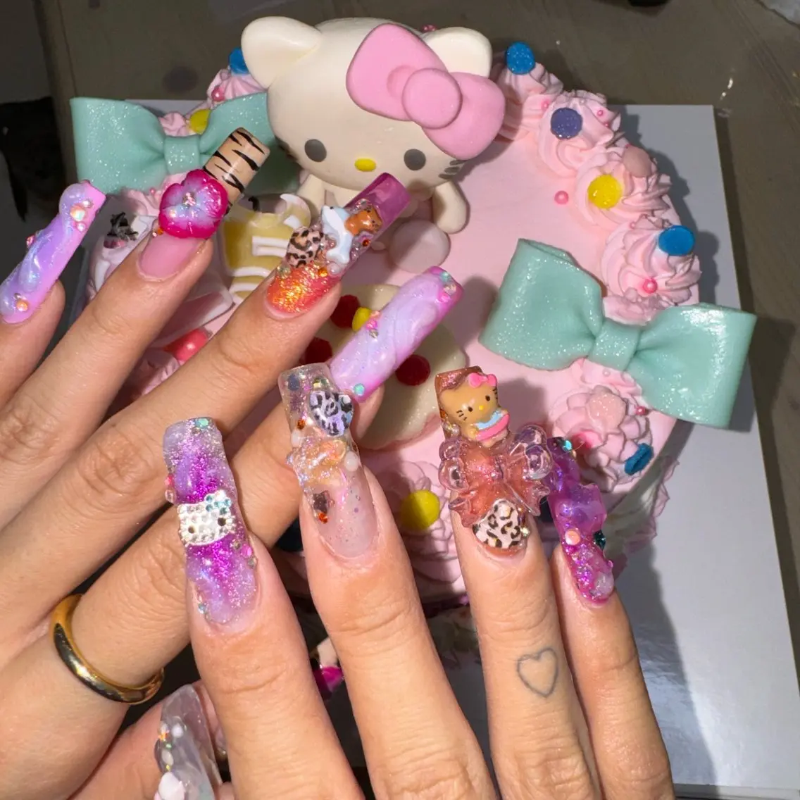 ネイル ハンドネイル NAILJUNKIE ♡布施駅徒歩すぐのネイルデザイン